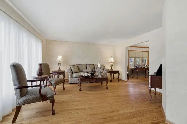 1253 St. Charles DR, Lockport, IL 60441