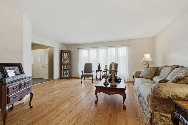 1253 St. Charles DR, Lockport, IL 60441