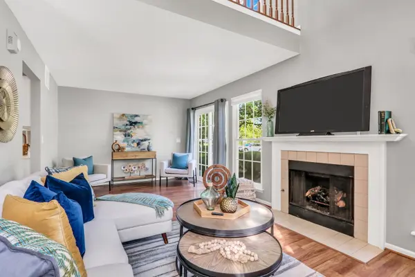 1282 Old Mill LN #1282, Elk Grove Village, IL 60007