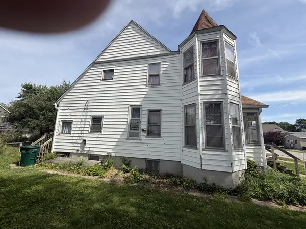 411 N Monroe ST, Clinton, IL 61727