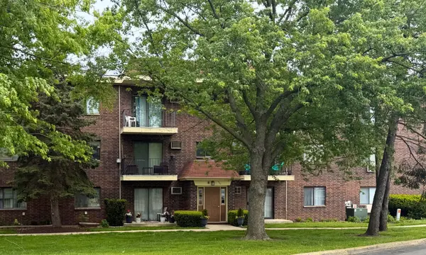 942 N Rohlwing RD #GF, Addison, IL 60101