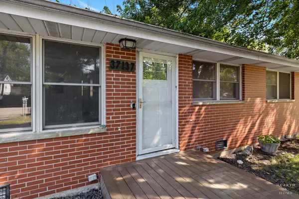 37137 N Summerfield DR, Lake Villa, IL 60046