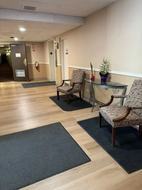 255 S West AVE #305, Elmhurst, IL 60126