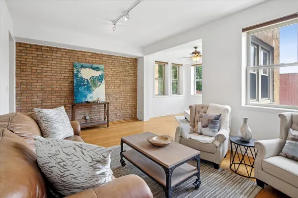 4350 N Albany AVE #2S, Chicago, IL 60618