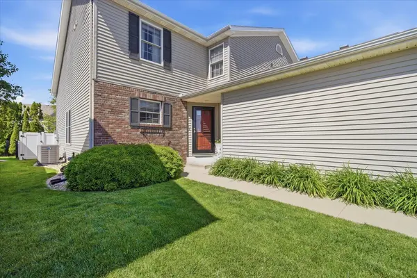 3172 Shepard RD, Normal, IL 61761