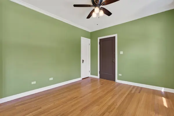 4308 W Waveland AVE #2, Chicago, IL 60641