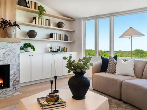3700 N Lake Shore DR #702, Chicago, IL 60613