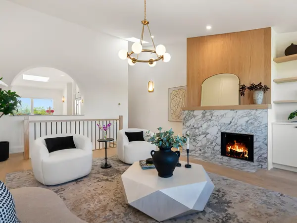3700 N Lake Shore DR #702, Chicago, IL 60613