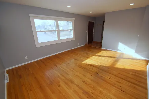 3618 Magnolia CT, Bettendorf, IA 52722