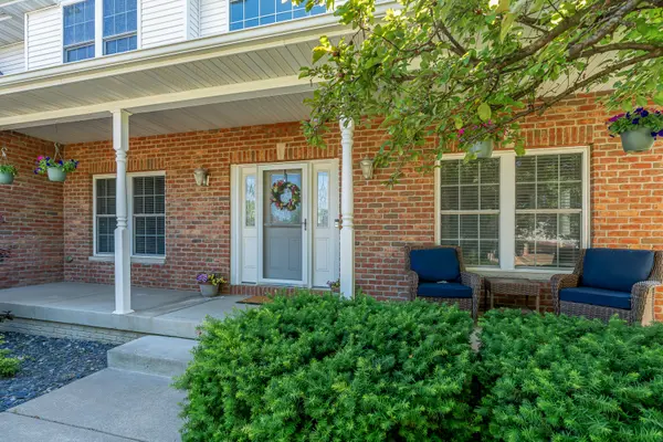 5315 Hugo RD, Bettendorf, IA 52722