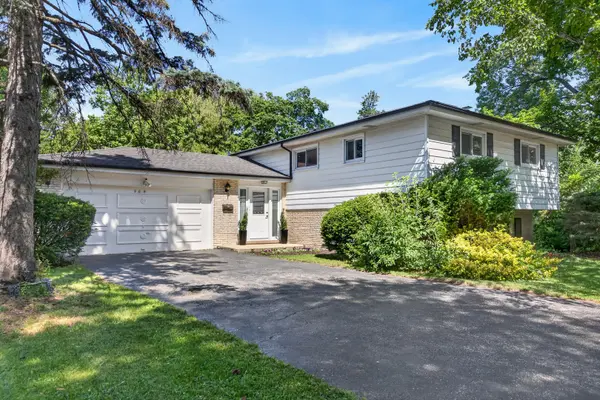 908 S Arlington Heights RD, Arlington Heights, IL 60005