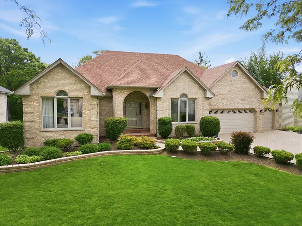 10735 Christopher DR, Lemont, IL 60439