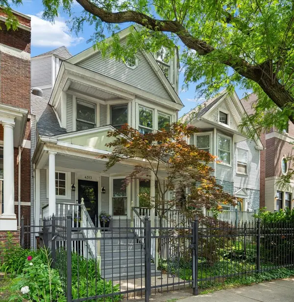 4313 N Ashland AVE, Chicago, IL 60613