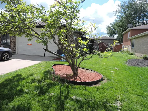 6931 Coachwood TRL, Tinley Park, IL 60477