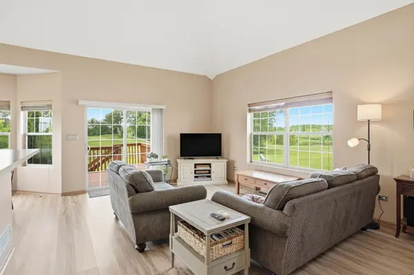 246 Sunset BLVD, Beecher, IL 60401