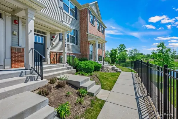 9026 Disbrow ST, Huntley, IL 60142
