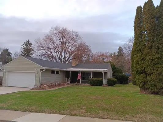 1604 Parkside CT, Freeport, IL 61032