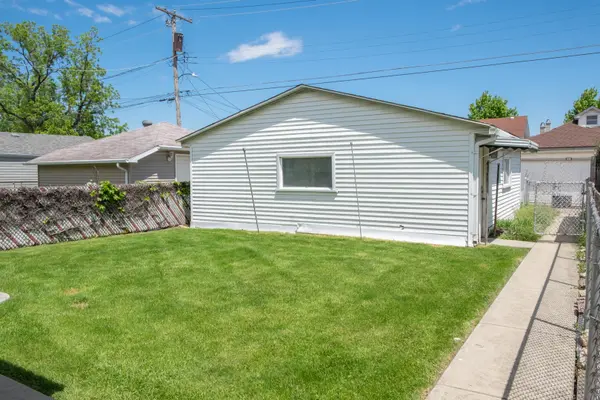 2513 S 61st CT, Cicero, IL 60804