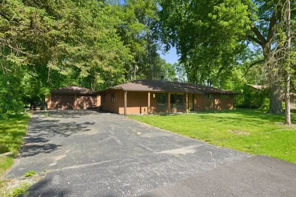 18341 John AVE, Country Club Hills, IL 60478