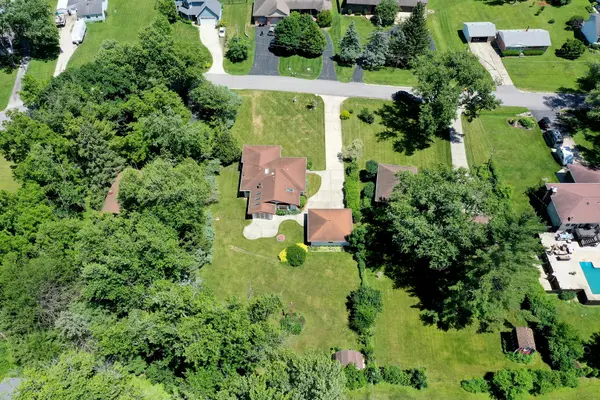309 E Circle DR, New Lenox, IL 60451