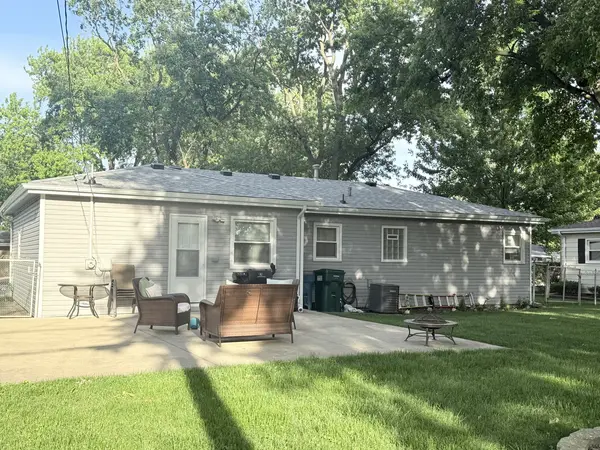 549 Juniper LN, Bradley, IL 60915