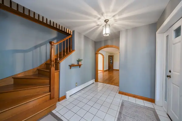 403 Meadowrue LN, Batavia, IL 60510