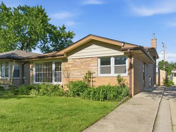 7506 Kilbourn AVE, Skokie, IL 60076