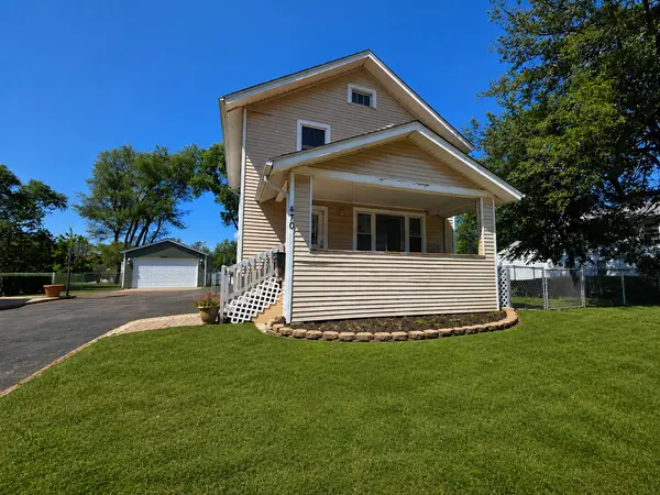 470 Fremont ST, Elgin, IL 60120