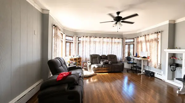 3005 W 55th ST, Chicago, IL 60632