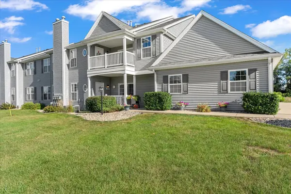 3038 Stillwater Landing DR #203, Urbana, IL 61802