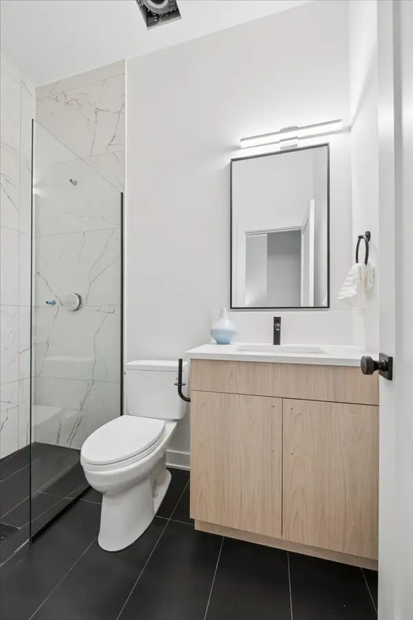 2049 N Kedzie AVE #GF, Chicago, IL 60647