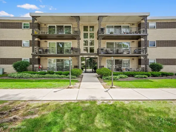 925 8TH AVE #4, La Grange, IL 60525