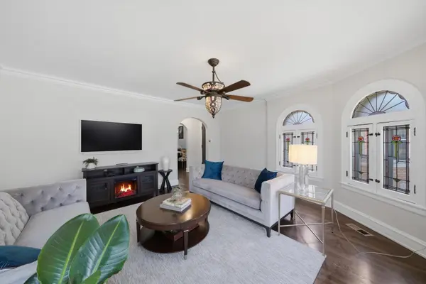 1755 N New England AVE, Chicago, IL 60707
