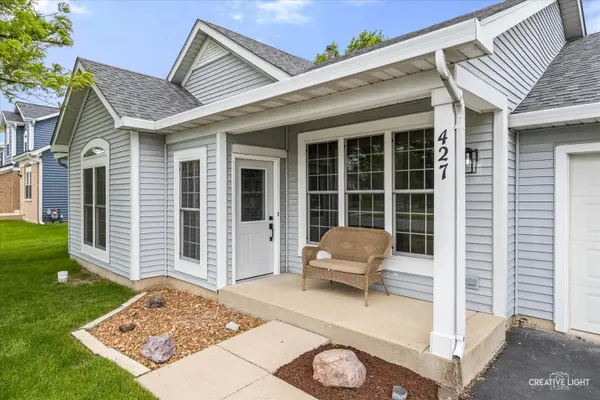 427 Barnaby DR, Oswego, IL 60543