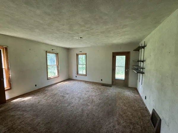 14N403 Thurnau RD, Hampshire, IL 60140