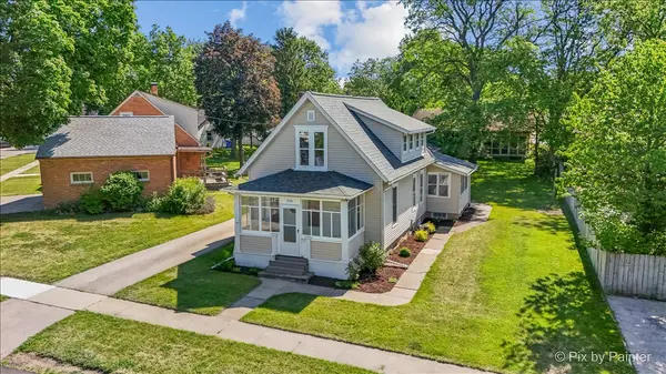 236 Short ST, East Dundee, IL 60118
