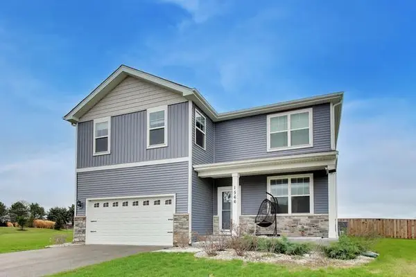 1566 Dublin DR, Hampshire, IL 60140