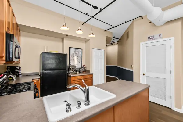 400 W Ontario ST #612, Chicago, IL 60654
