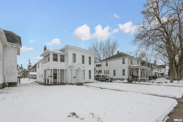 557 6TH AVE S, Clinton, IA 52732