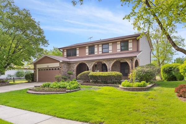 321 Ashwood DR, Schaumburg, IL 60193