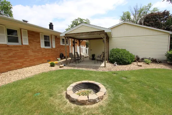 410 E Fifer ST, Colfax, IL 61728