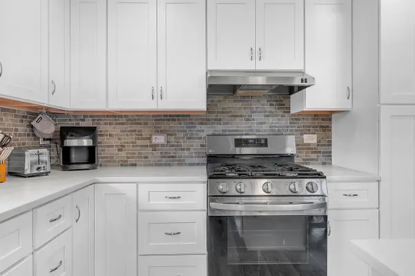17W445 BUTTERFIELD RD, Oakbrook Terrace, IL 60181