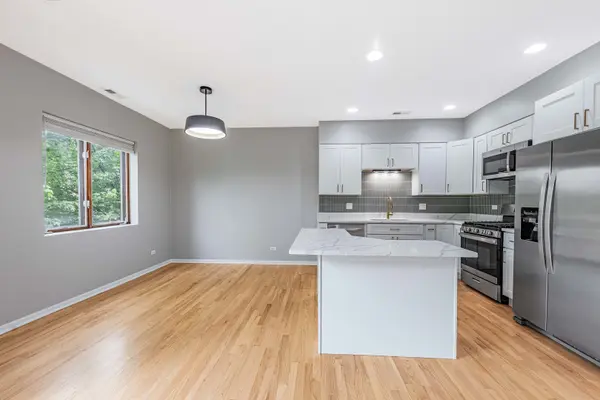 3154 N Oleander AVE #2C, Chicago, IL 60707