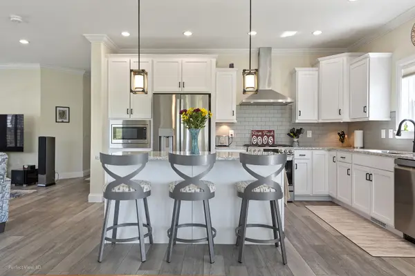 167 Hialeah LN, Grayslake, IL 60030