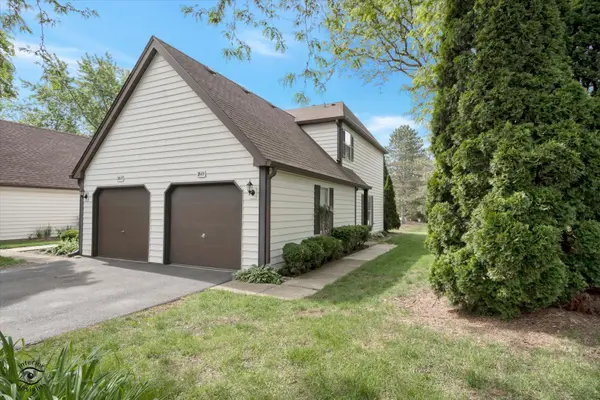 2615 Oakshire CT, Aurora, IL 60502