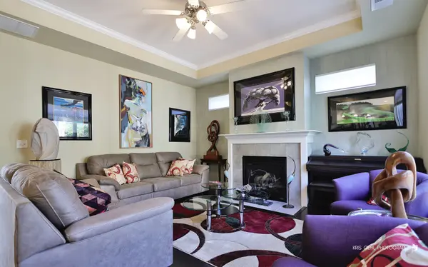 2521 Verdi ST, Woodstock, IL 60098