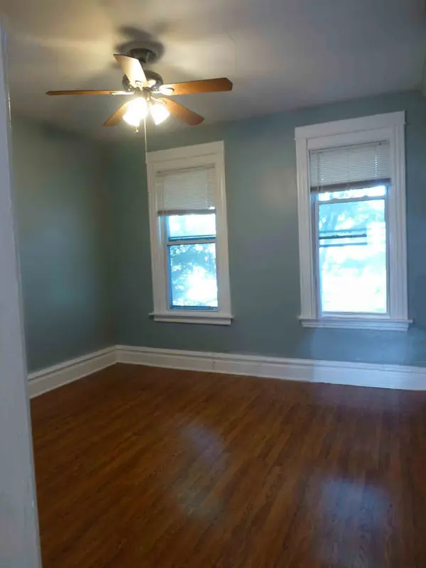 2839 N Central Park AVE, Chicago, IL 60618
