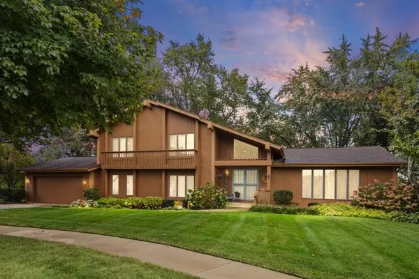 1905 Salem RD, Elgin, IL 60123