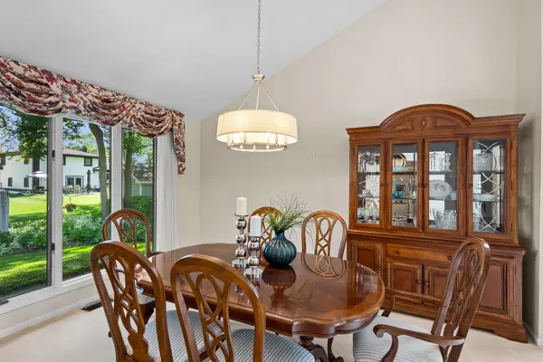 1905 Salem RD, Elgin, IL 60123