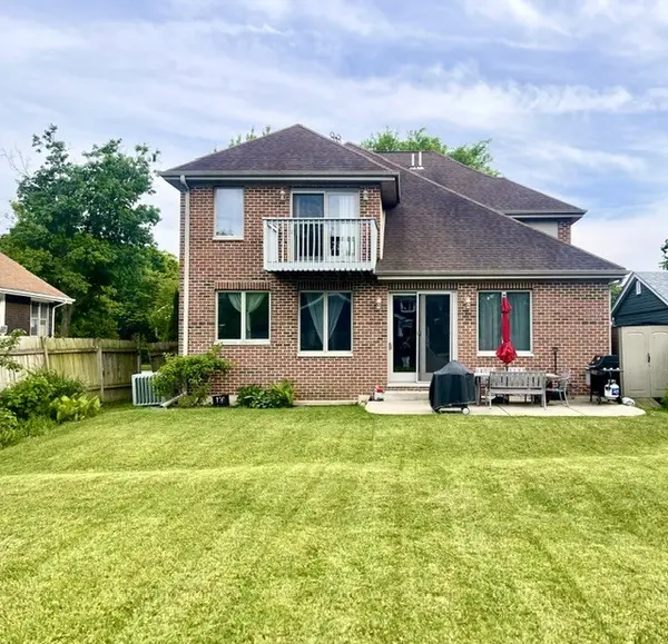 822 E Prairie AVE, Des Plaines, IL 60016